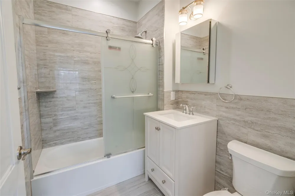 110 New York Avenue #2A Huntington, NY 11743