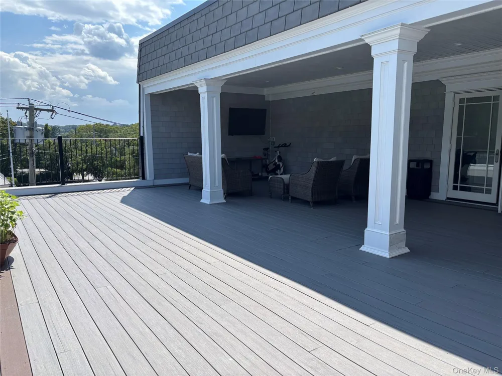 110 New York Avenue #2A Huntington, NY 11743