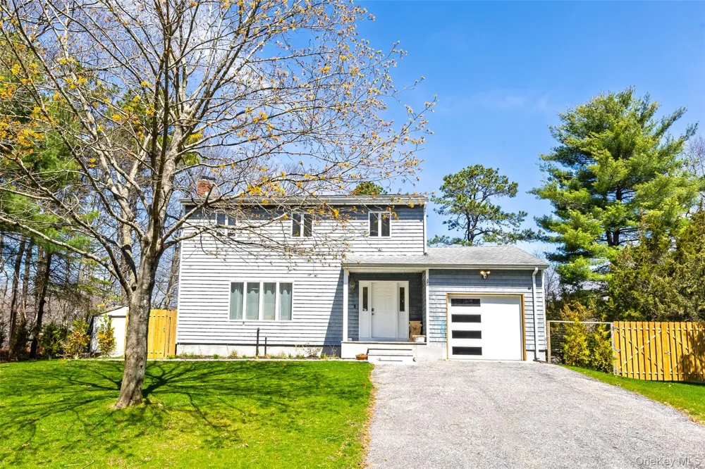 371 S River Road Calverton, NY 11933