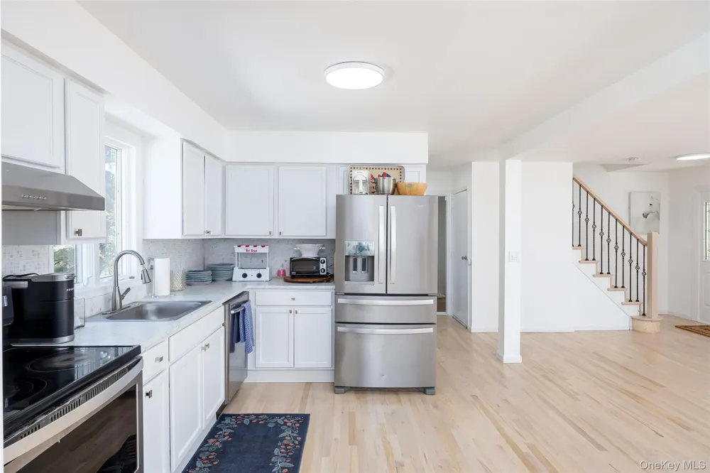 371 S River Road Calverton, NY 11933