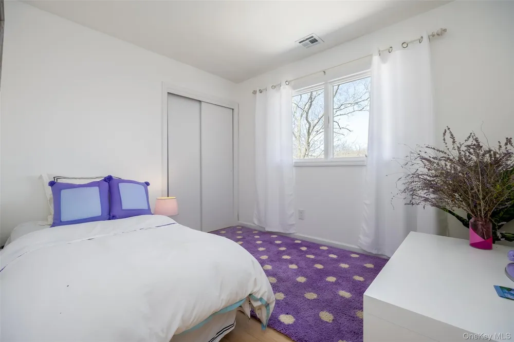 371 S River Road Calverton, NY 11933