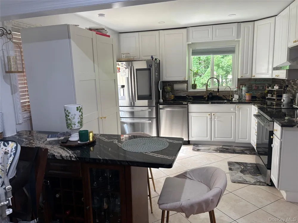 24 Faye Avenue New Windsor, NY 12553