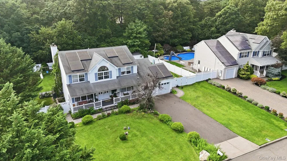 53 Howard Drive Coram, NY 11727