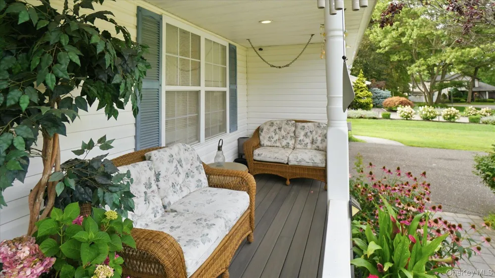 53 Howard Drive Coram, NY 11727