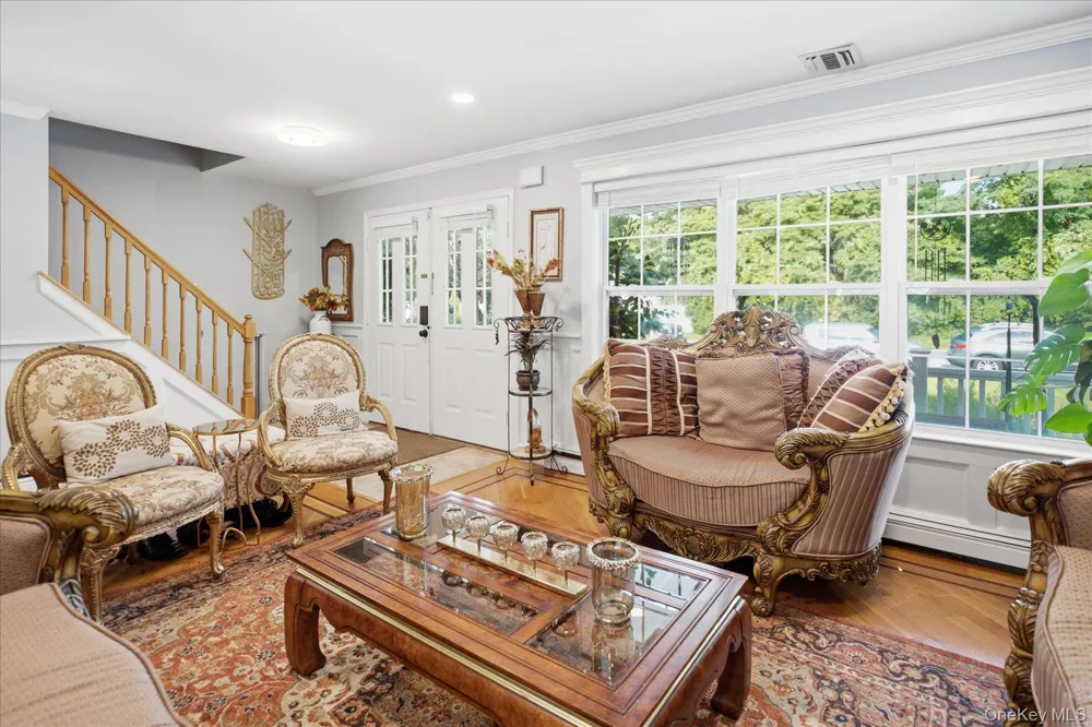 53 Howard Drive Coram, NY 11727