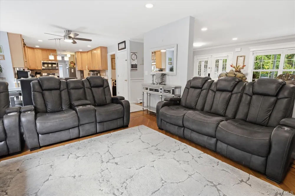 53 Howard Drive Coram, NY 11727