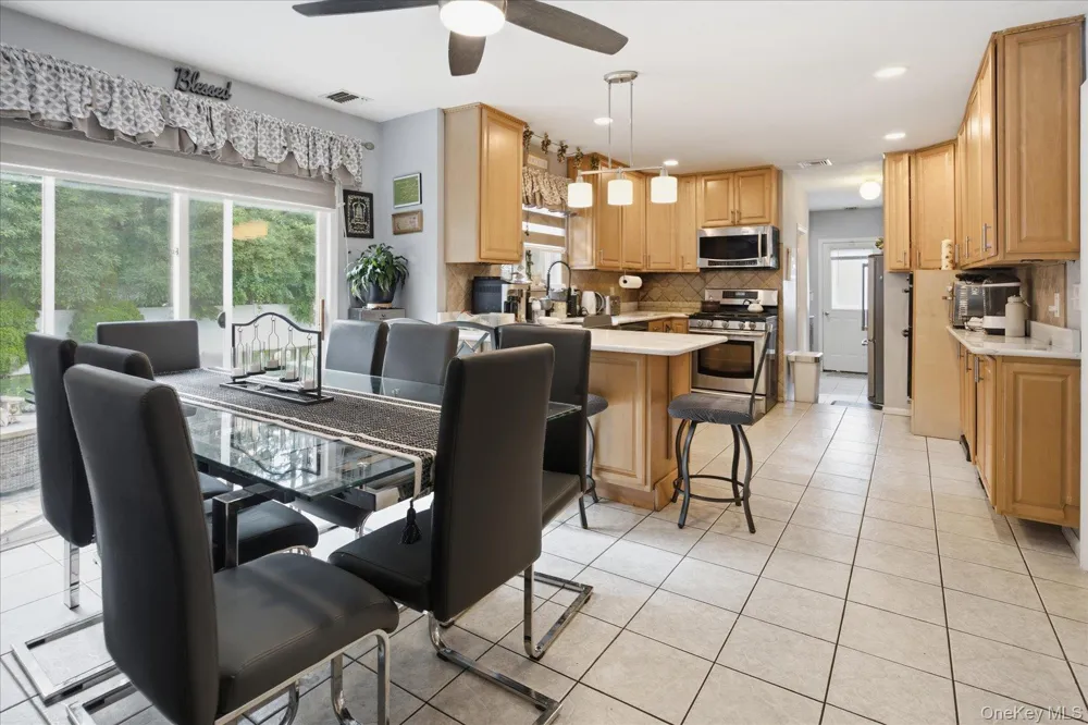 53 Howard Drive Coram, NY 11727