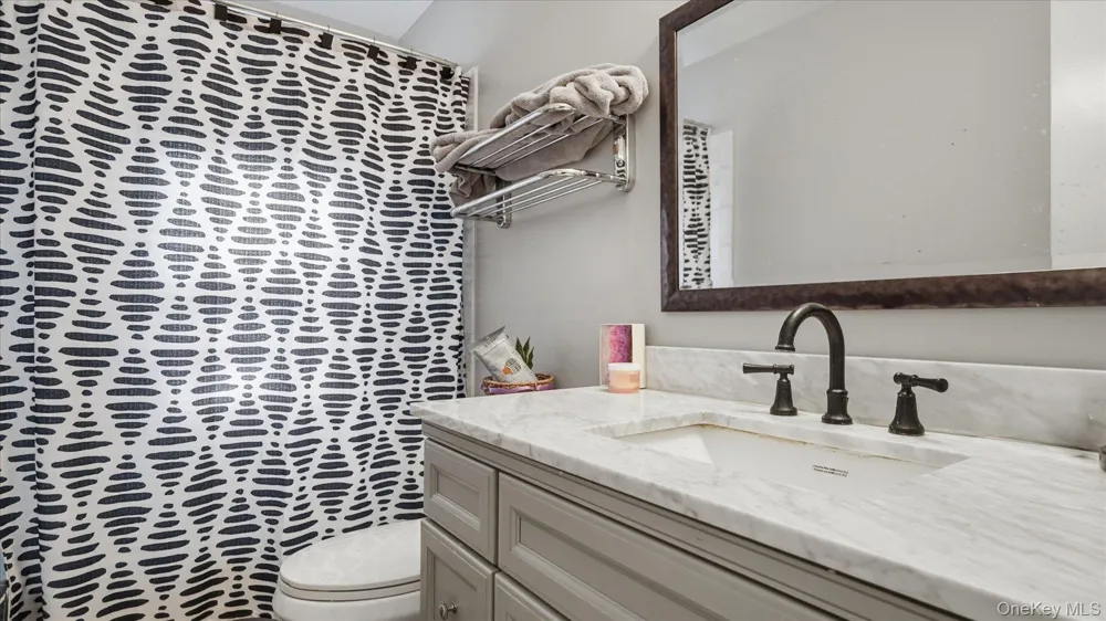 53 Howard Drive Coram, NY 11727