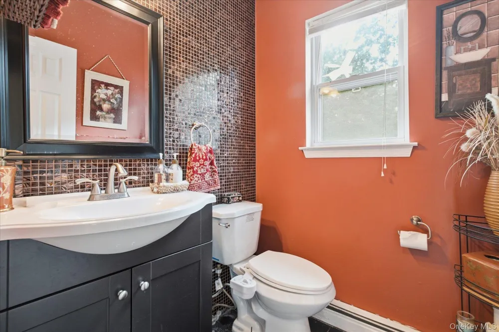 53 Howard Drive Coram, NY 11727