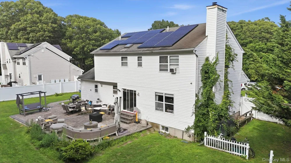 53 Howard Drive Coram, NY 11727