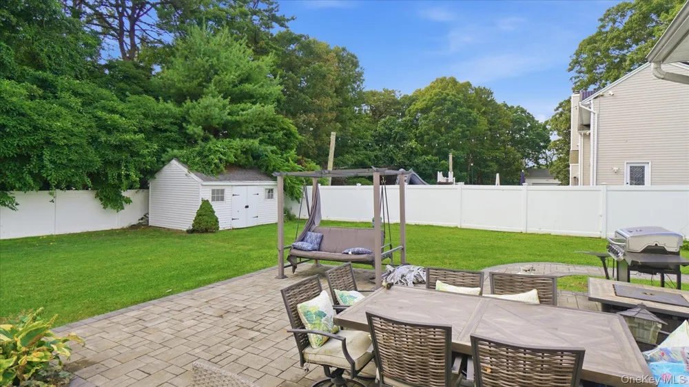 53 Howard Drive Coram, NY 11727