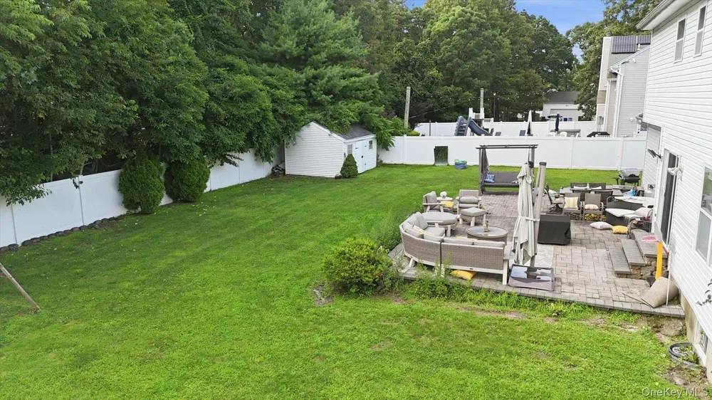 53 Howard Drive Coram, NY 11727