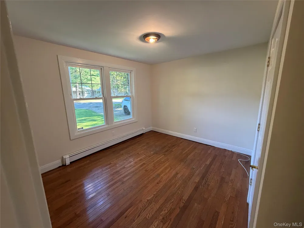 20 Pitts Avenue Mastic, NY 11950