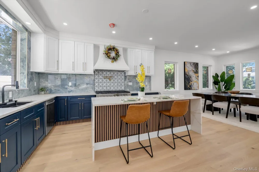 8366 Charlecote Ridge Jamaica Estates, NY 11432