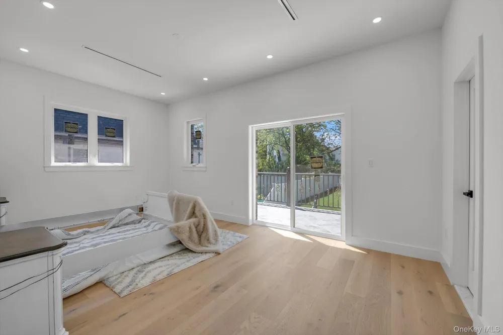 8366 Charlecote Ridge Jamaica Estates, NY 11432