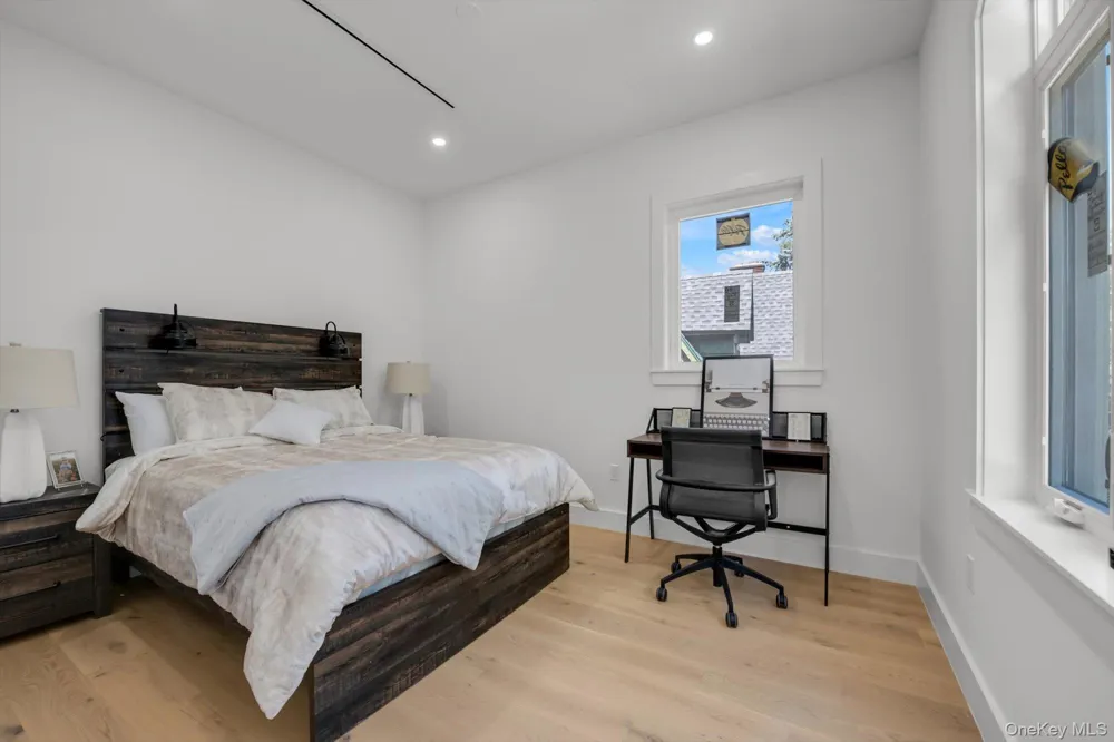 8366 Charlecote Ridge Jamaica Estates, NY 11432