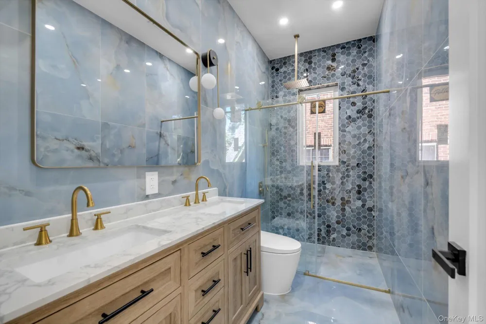 8366 Charlecote Ridge Jamaica Estates, NY 11432
