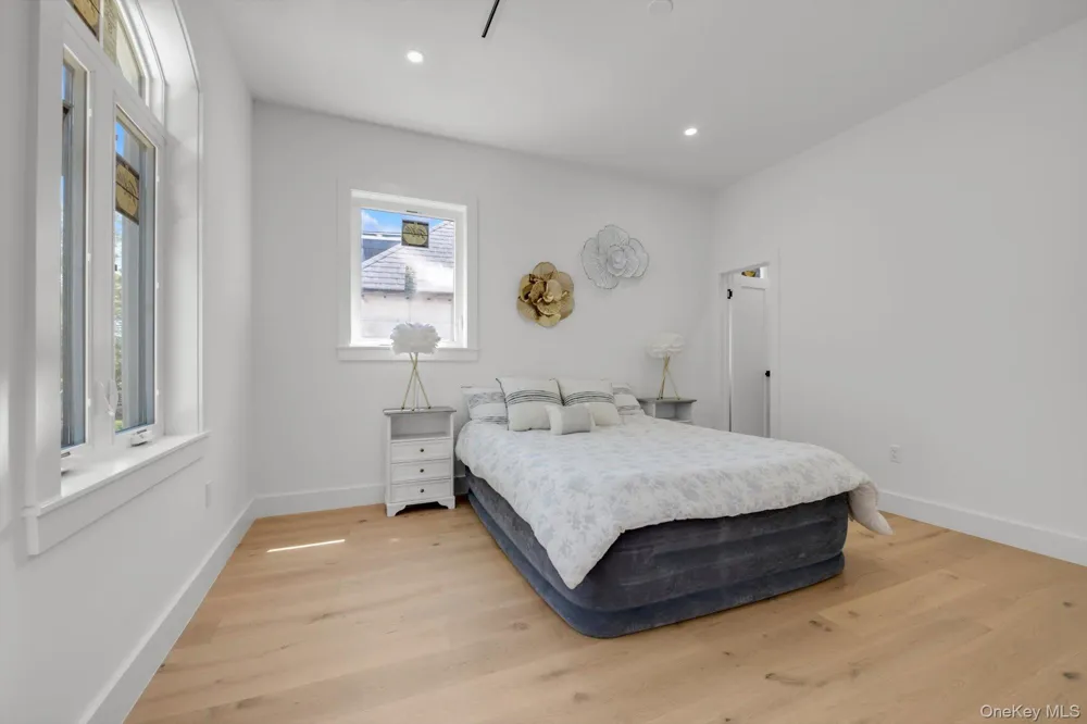 8366 Charlecote Ridge Jamaica Estates, NY 11432