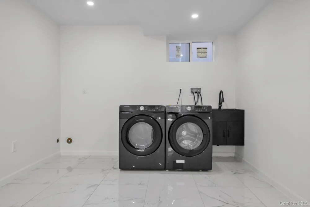 8366 Charlecote Ridge Jamaica Estates, NY 11432