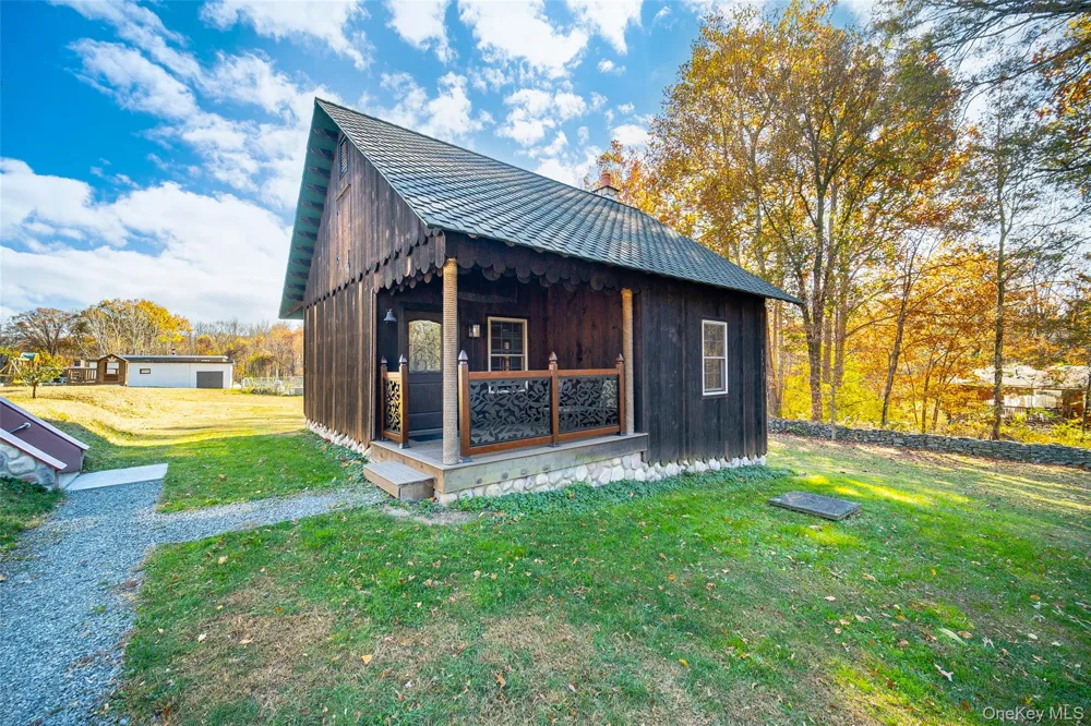 35 Clara Avenue Cornwall, NY 12553