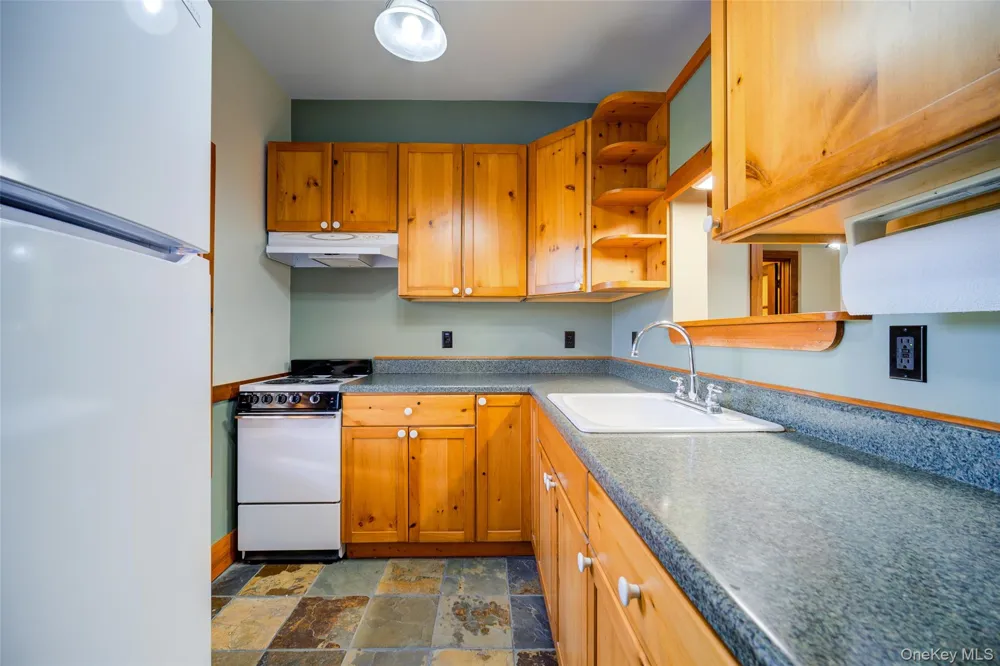 35 Clara Avenue Cornwall, NY 12553