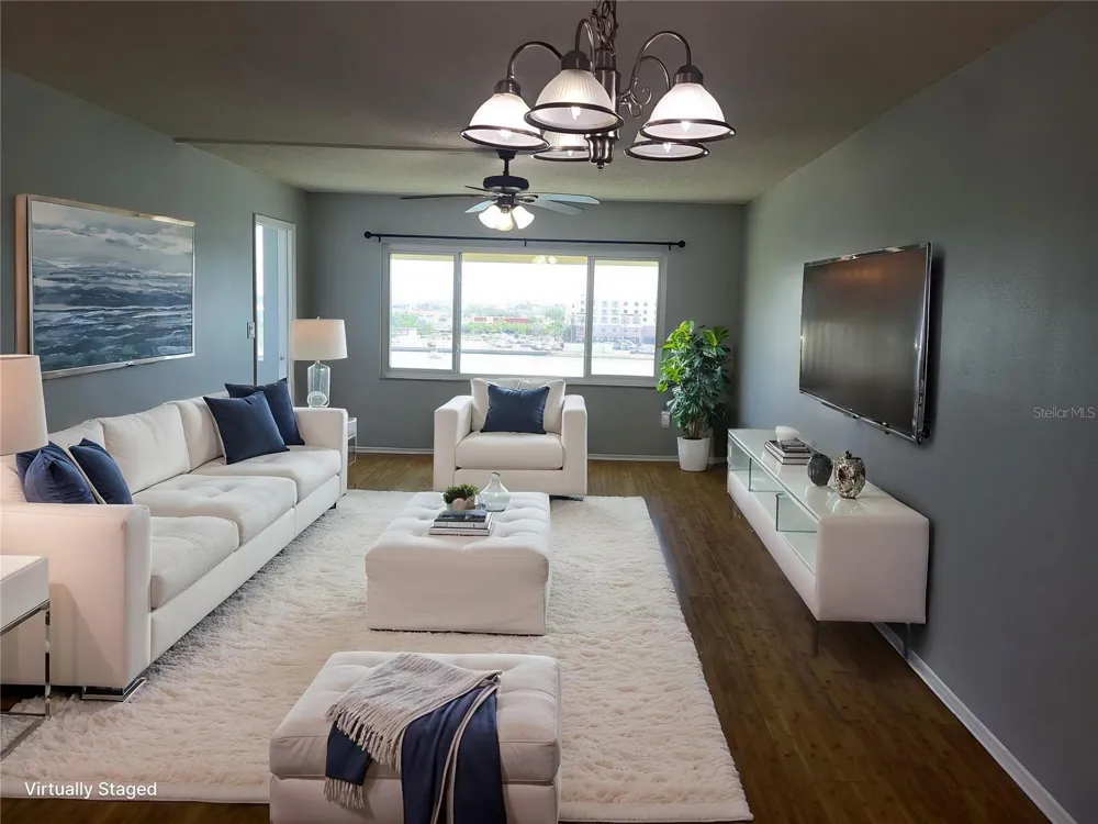 4775 COVE CIRCLE #606 St Petersburg, FL 33708