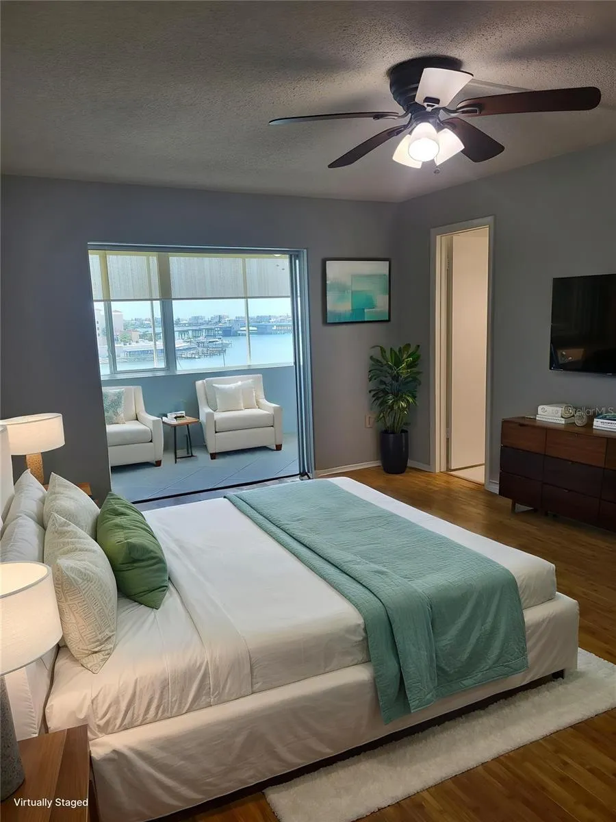 4775 COVE CIRCLE #606 St Petersburg, FL 33708