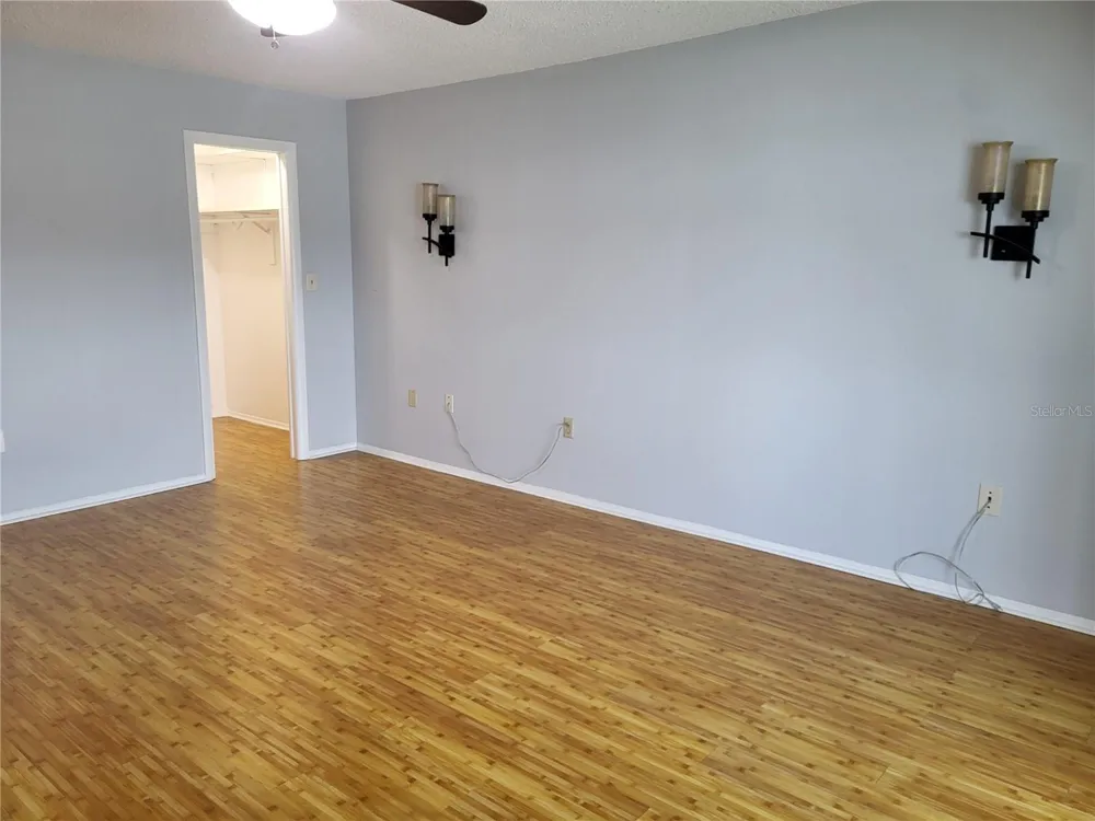 4775 COVE CIRCLE #606 St Petersburg, FL 33708
