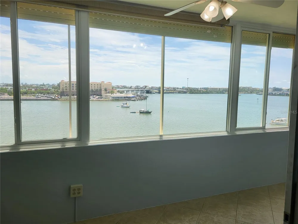 4775 COVE CIRCLE #606 St Petersburg, FL 33708