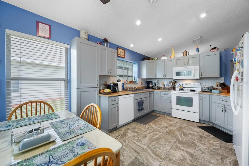 1044 DALESIDE LANE New Port Richey, FL 34655
