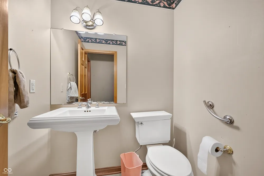 842 Eastgate Drive Anderson, IN 46012