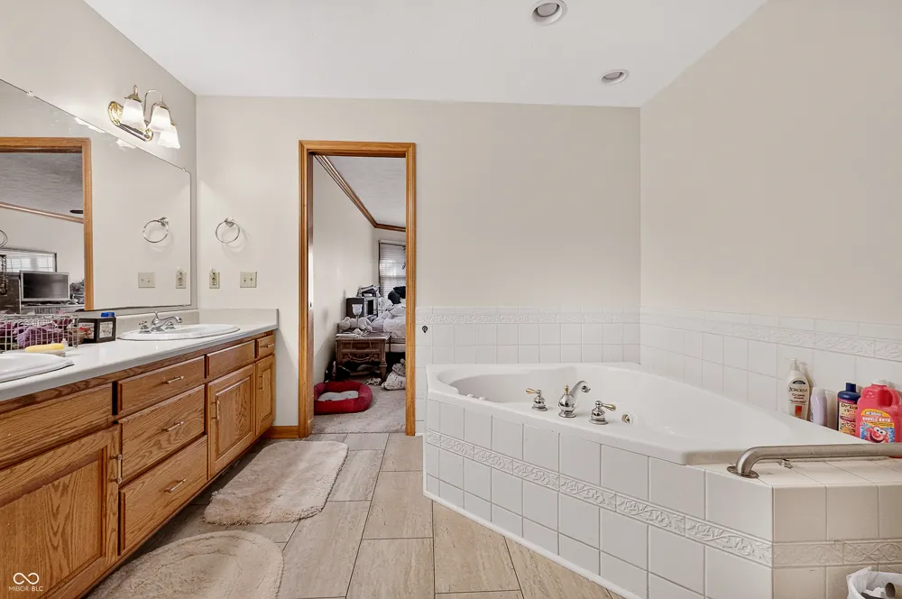 842 Eastgate Drive Anderson, IN 46012