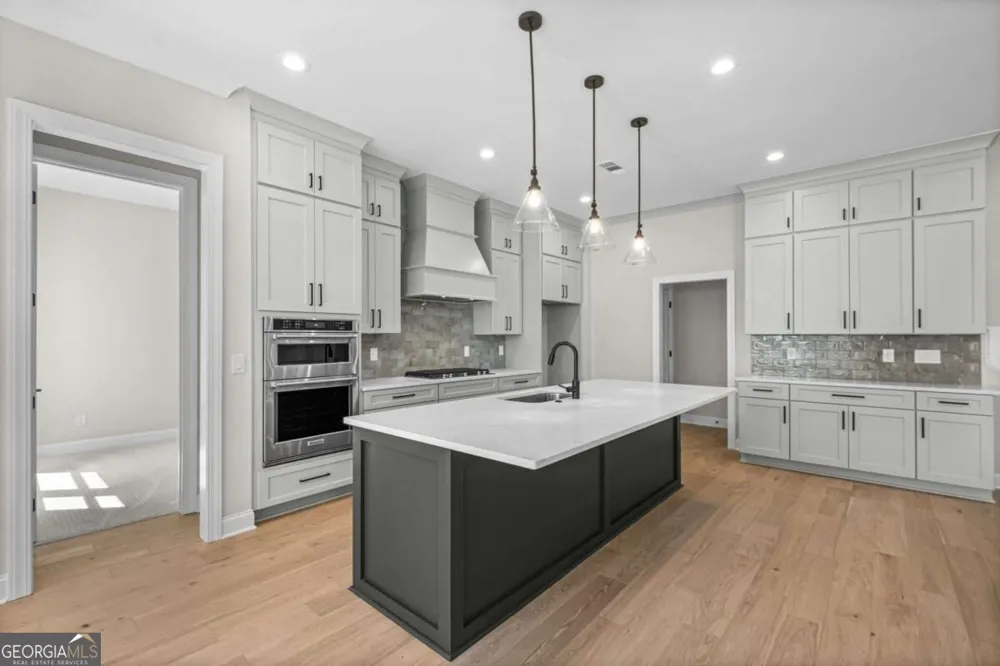 844 Lakemont DR Canton, GA 30114