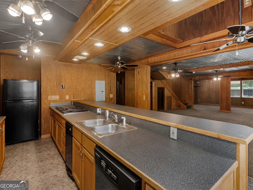 382 Indian Creek RD Locust Grove, GA 30248