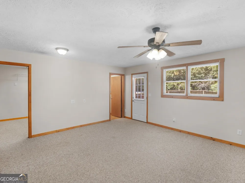 382 Indian Creek RD Locust Grove, GA 30248