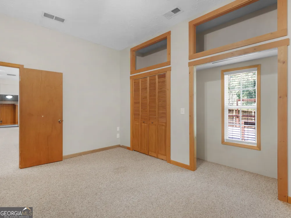 382 Indian Creek RD Locust Grove, GA 30248