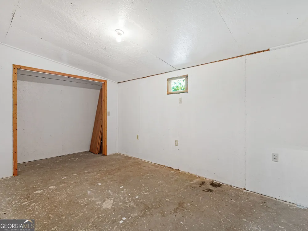 382 Indian Creek RD Locust Grove, GA 30248