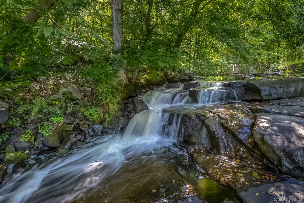 15 Old Mill Road Esopus, NY 12429