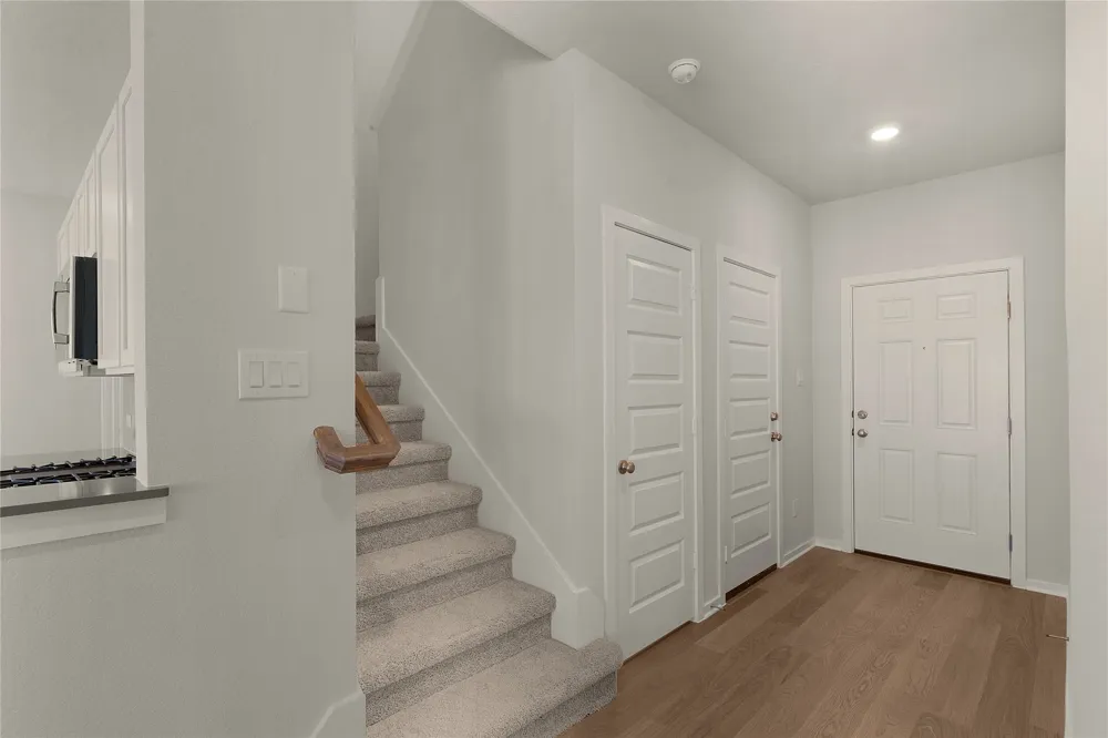 25528 Flora Bella Lane Elgin, TX 78621