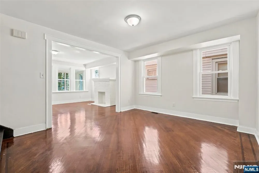 299 Smith Street Newark, NJ 07106