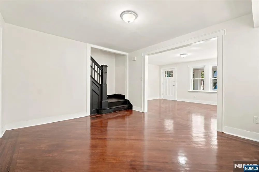 299 Smith Street Newark, NJ 07106