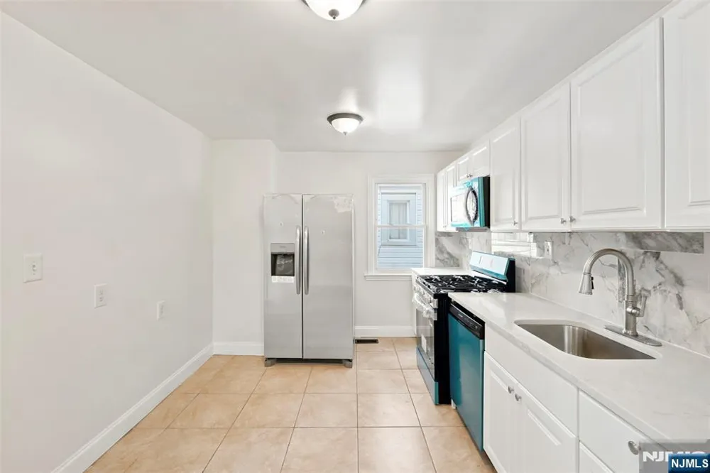 299 Smith Street Newark, NJ 07106