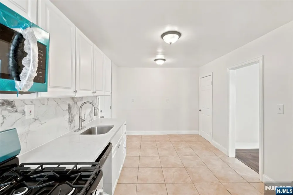 299 Smith Street Newark, NJ 07106