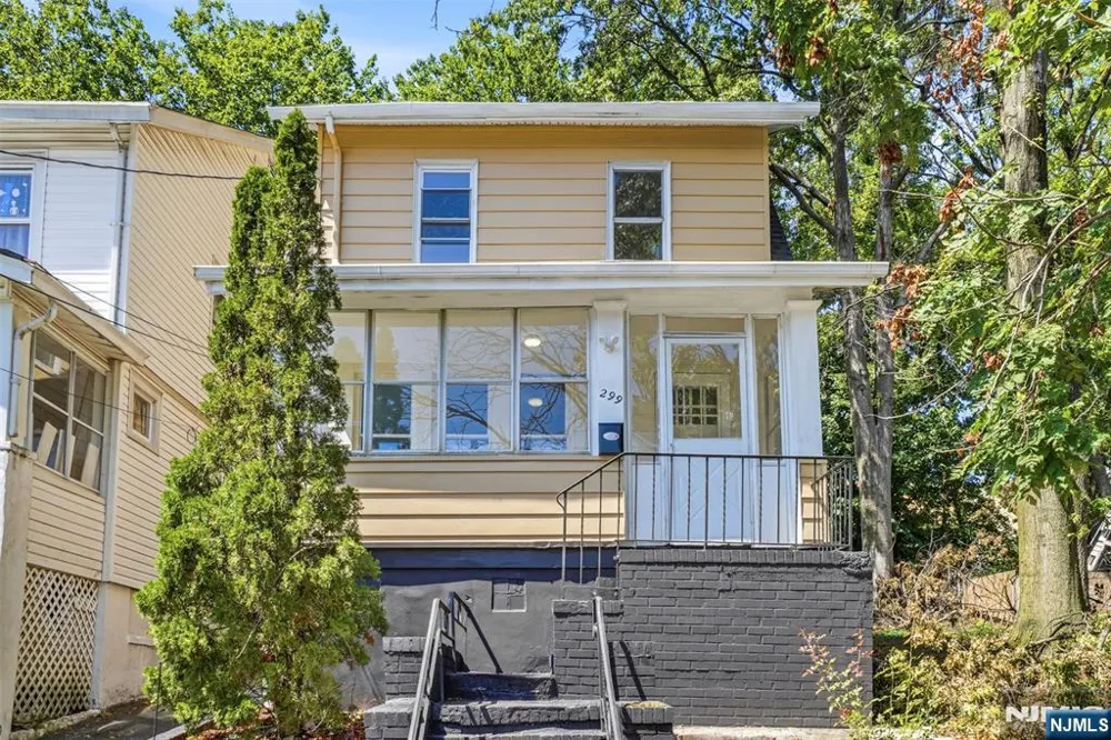 299 Smith Street Newark, NJ 07106