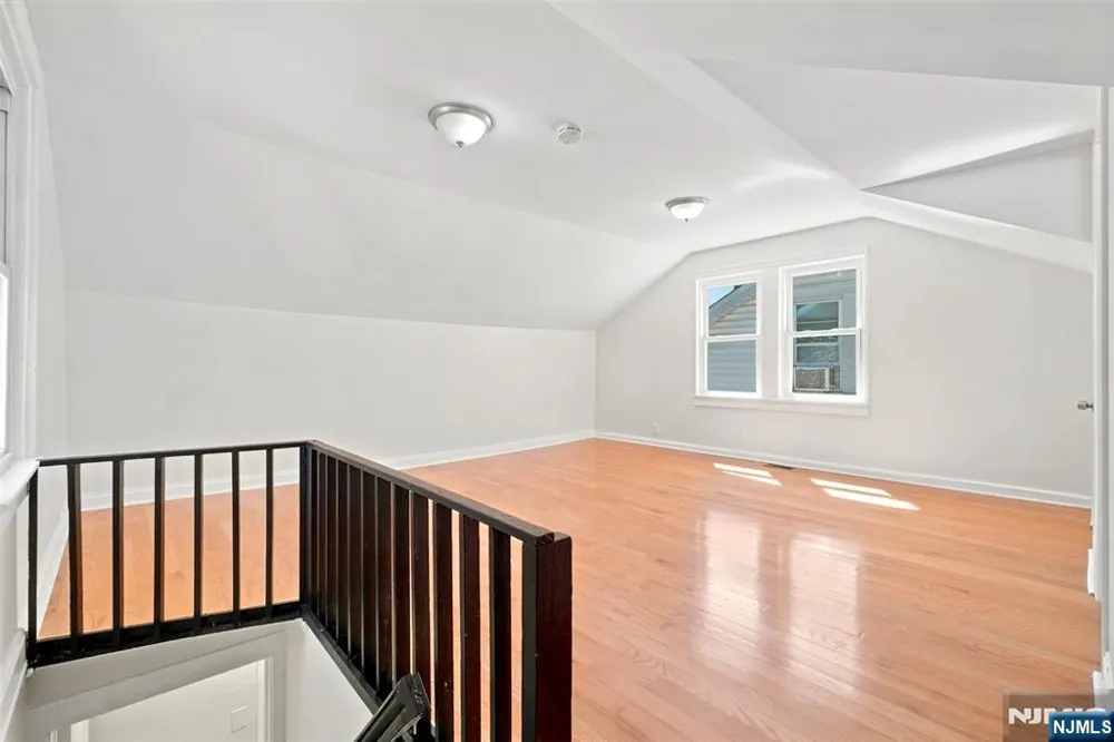 299 Smith Street Newark, NJ 07106