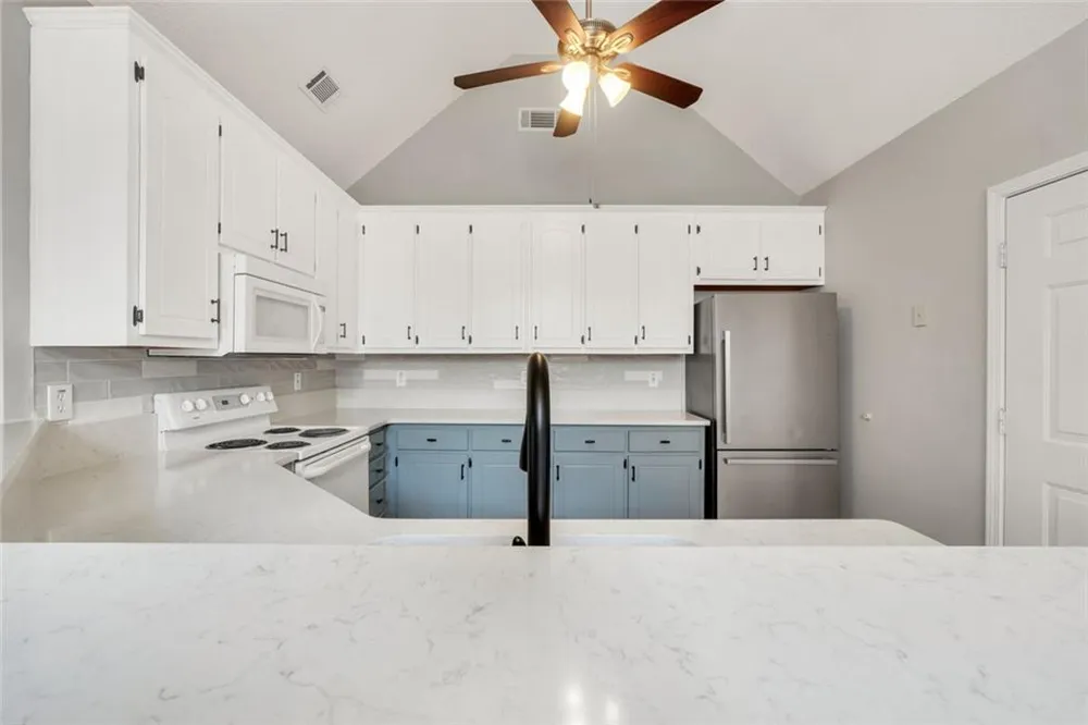 1130 Larkspur Drive Locust Grove, GA 30248