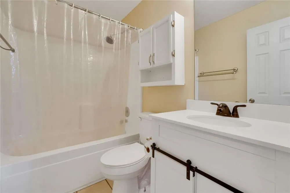 1130 Larkspur Drive Locust Grove, GA 30248