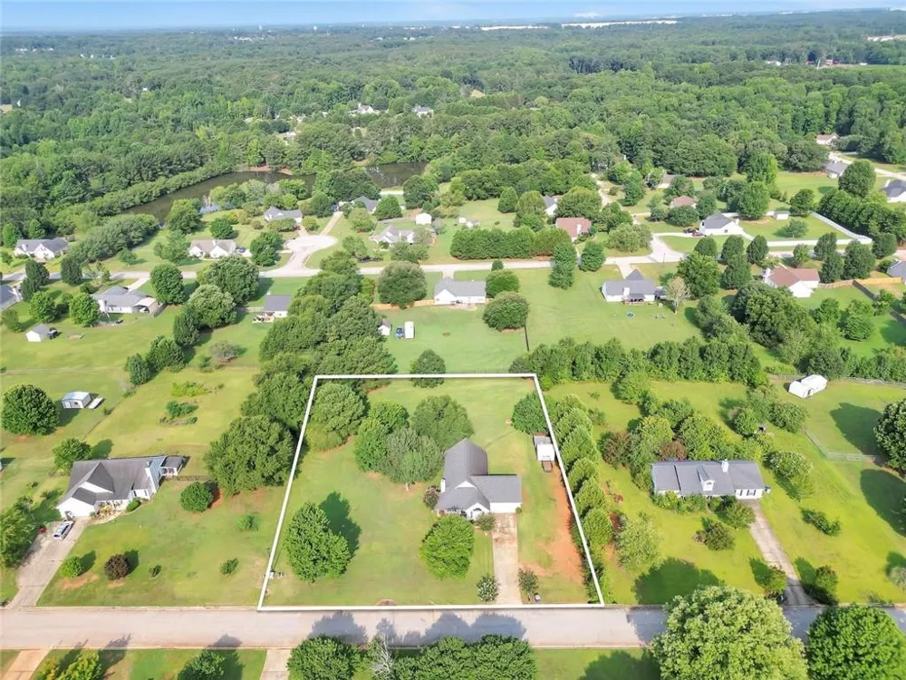 1130 Larkspur Drive Locust Grove, GA 30248