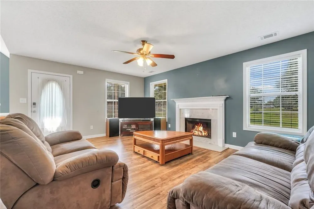 1130 Larkspur Drive Locust Grove, GA 30248