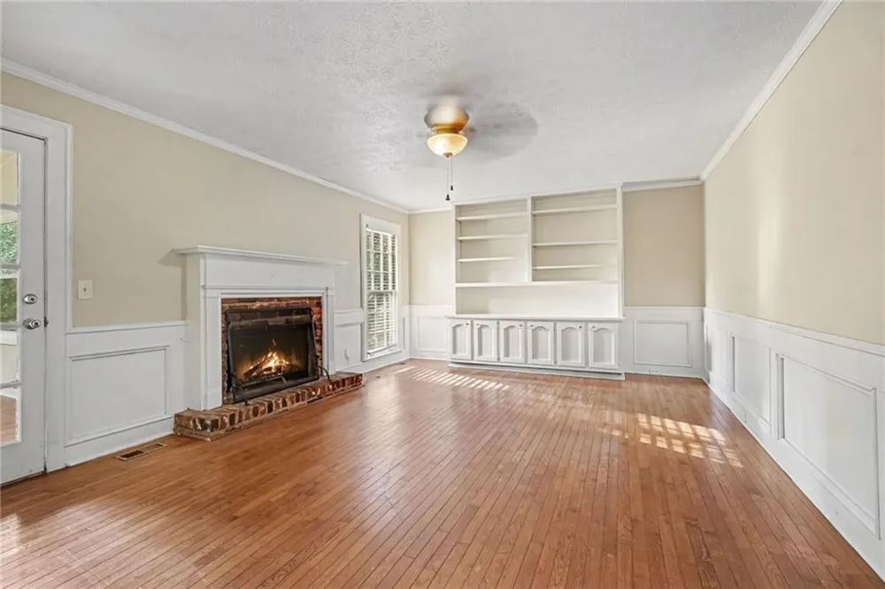 1465 Lake Lucerne Road SW Lilburn, GA 30047